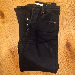 Levi’s Ribcage Straight black jeans